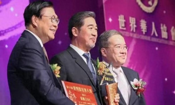 申宝证券 陈宝国陈道明集体“隐退”，流量明星霸屏，娱乐圈怎么了？
